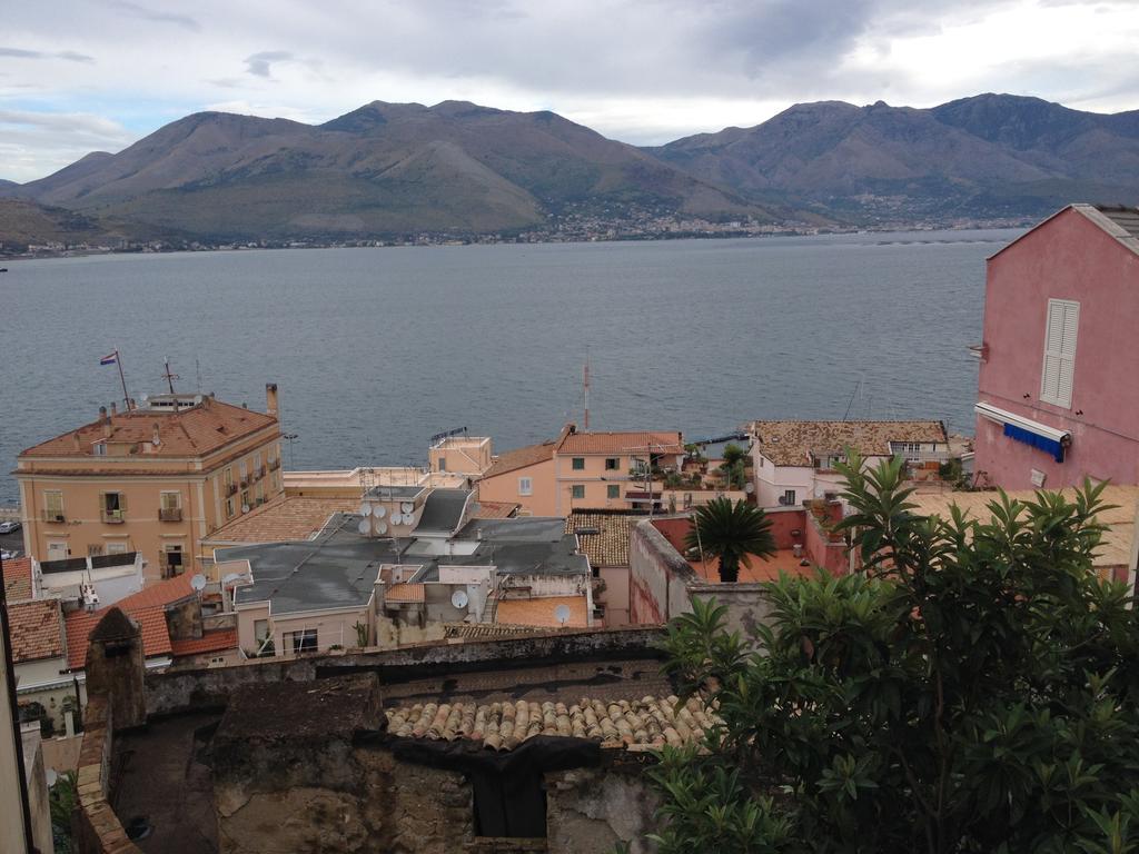 Bed & Breakfast Castello Aragonese Gaeta Bagian luar foto